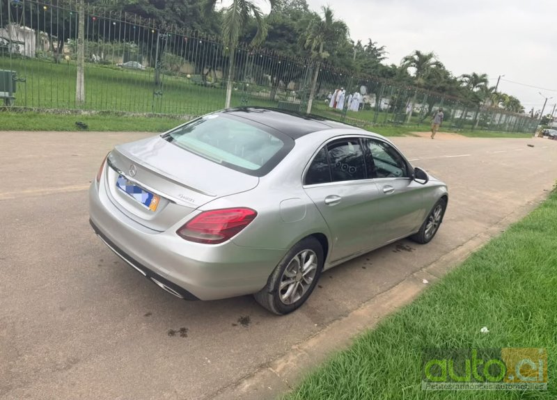 Photo 5 AUTO.CI : Mercedes Classe C Full option