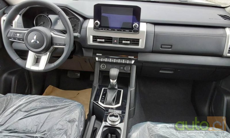 Photo 6 AUTO.CI : Mitsubishi L200 Full option 