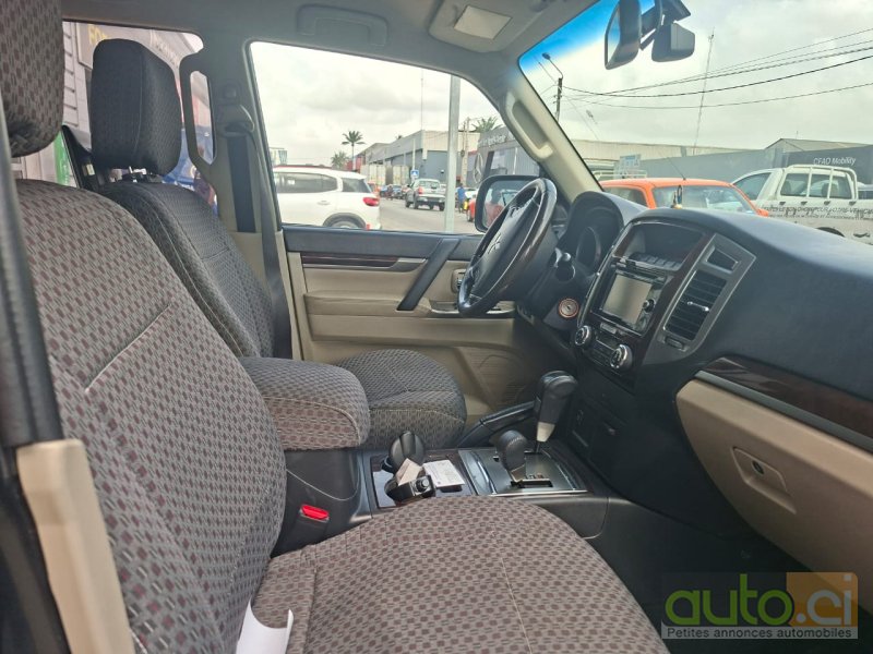 Photo 6 AUTO.CI : Mitsubishi Pajero Moteur 3.0 