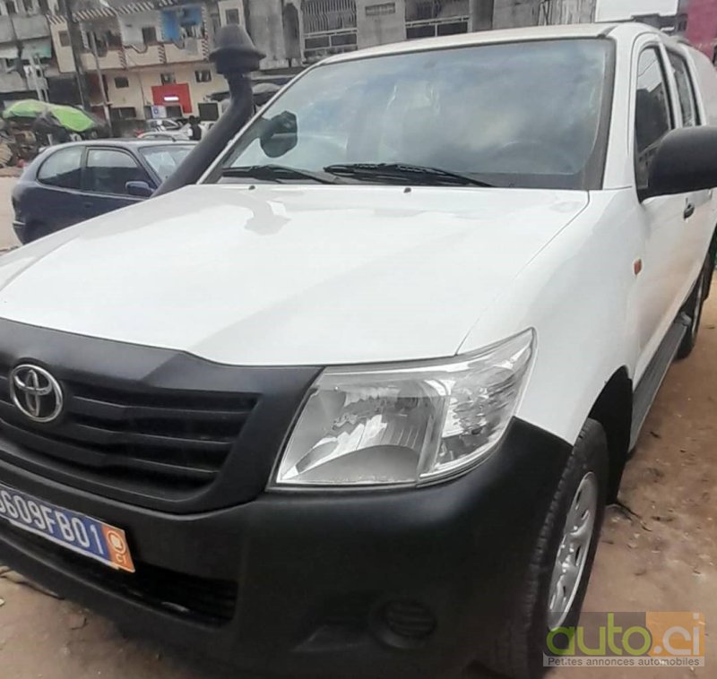 Photo 6 AUTO.CI : Toyota Hilux ordinaire