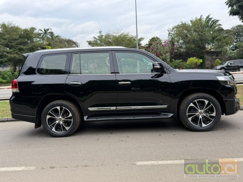 Photo 6 AUTO.CI : Toyota Land Cruiser GR-X