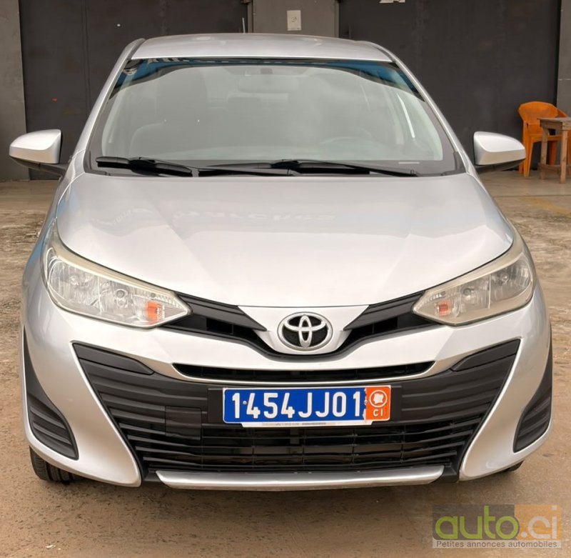 Photo 6 AUTO.CI : Toyota Yaris 2.0 VVTI