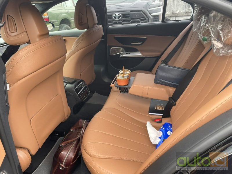 Photo 6 AUTO.CI : Mercedes Classe E E200 