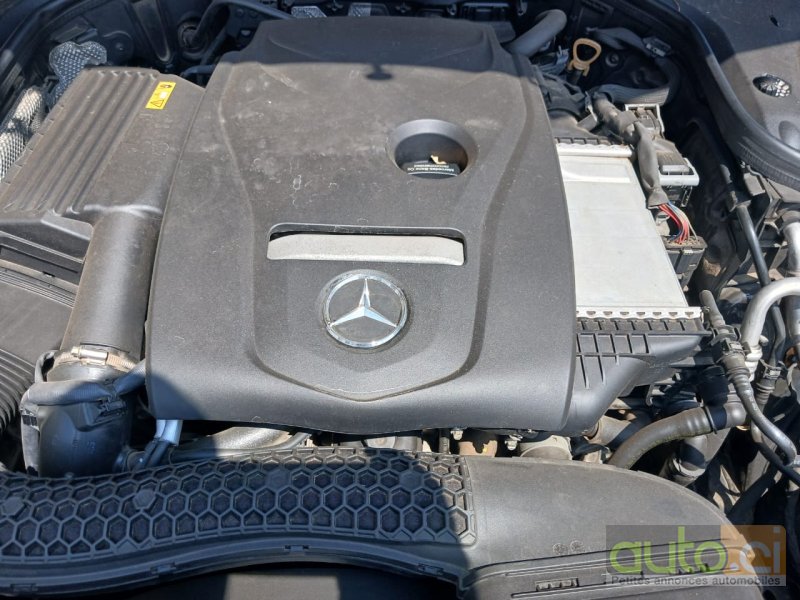 Photo 6 AUTO.CI : Mercedes Classe E 200