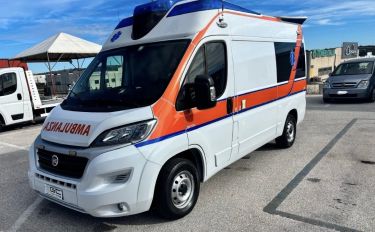 Annonce AUTO.CI : Fiat Abarth Grande Punto Ambulance