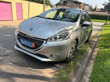 Annonce AUTO.CI : Peugeot 208 Moteur 1.4