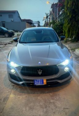 Annonce AUTO.CI : Maserati Coupé Automatique 