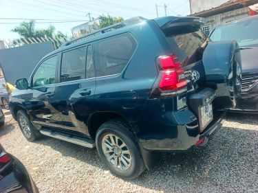 Annonce AUTO.CI : Toyota Prado 3.0L moteur V6 modèle VX 