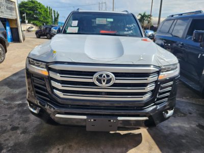 Annonce AUTO.CI : Toyota Land Cruiser vxr LC300