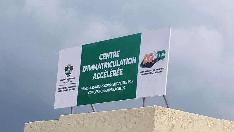 Immatriculation accélérée des véhicules / Le nouveau site de Treichville a reçu ses premiers usagers ce lundi